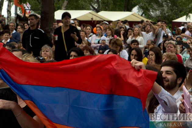 Армянская оппозиция вышла на новый протестный митинг в Ереване