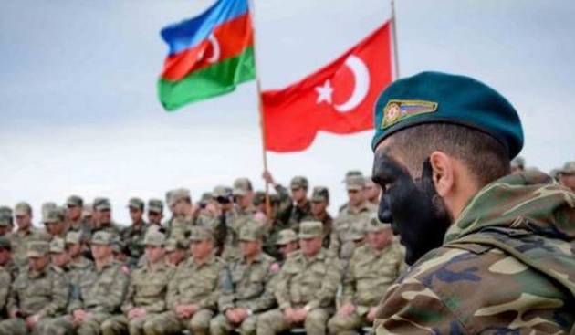 Турецкие военные ознакомились с воинскими частями Азербайджана