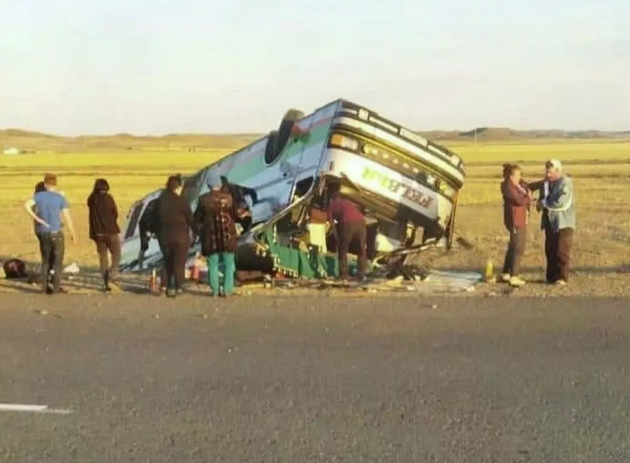 Автобус с пассажирами попал в ДТП в Восточном Казахстане