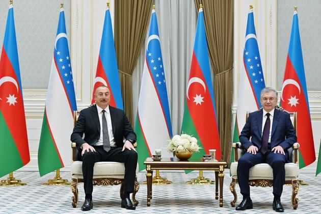 Ильхам Алиев и Шавкат Мирзиеев провели переговоры в Ташкенте
