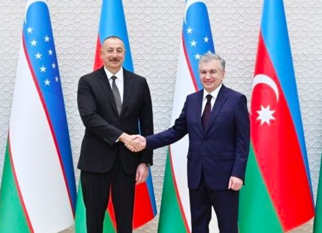 Ильхам Алиев поздравил Шавката Мирзииева с 65-летием