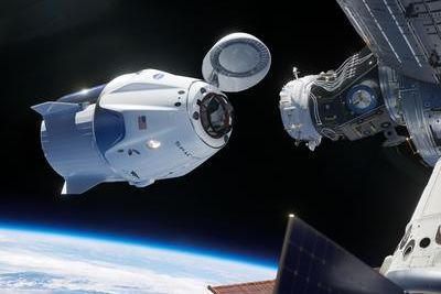 Астронавты НАСА долетели до МКС